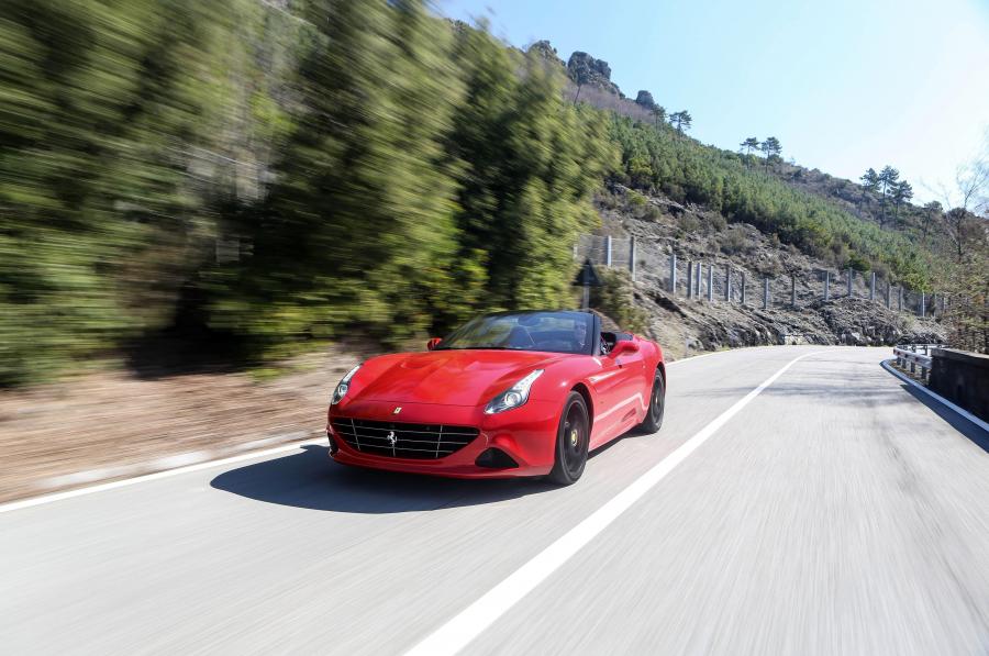  Ferrari California T HS 2016 года  (фото 29 из 34)